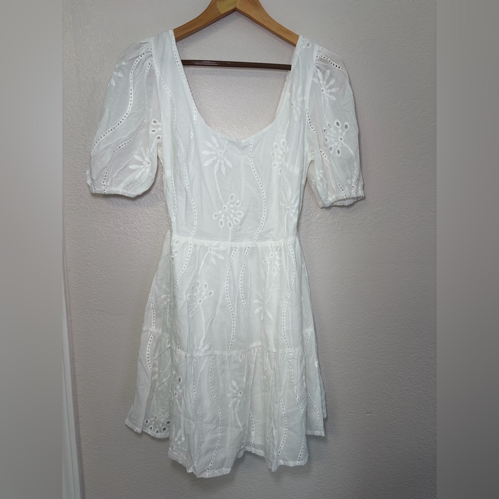 NWT Indikah Tied Back A-Line White Eyelet Mini Dress Large Boho Party Event - Picture 3 of 14